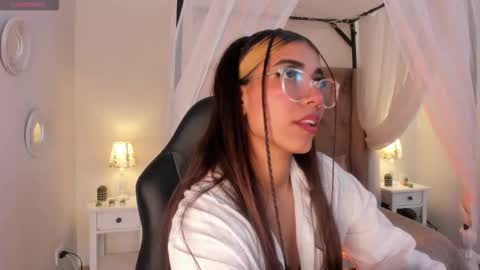 Snapshot of raven_dooll chatting on February 2026 09:46:01 PM Raven online show from February 2026 09:46:01 PM