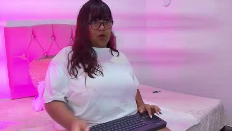 raven_gaze online show from September 2025 12:45:01 AM