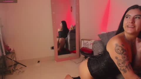 Snapshot of raven_manson chatting on February 2026 10:33:02 AM online show from February 2026 10:33:02 AM