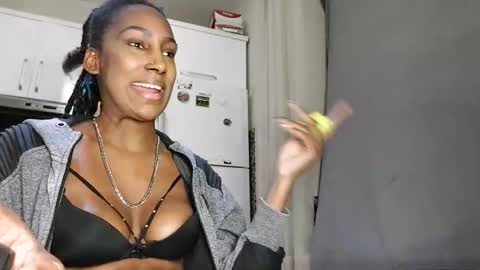 ravenbby online show from April 2026 08:34:02 PM