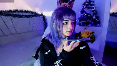 ravencollen online show from December 2025 07:53:02 PM