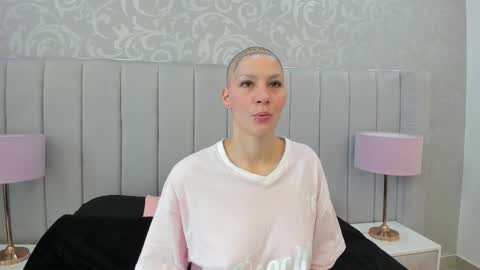 Ravenfox  online show from March 2026 02:23:01 PM