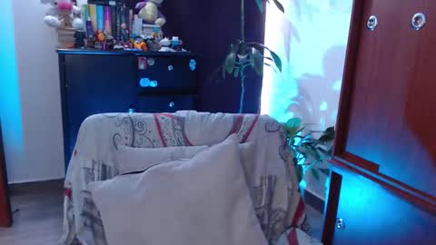 raventh_ online show from October 2025 03:01:01 PM