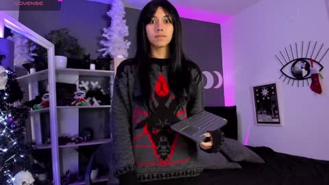 Raven Witch online show from December 2024 12:57:02 AM