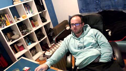 Snapshot of ravingr3d3 chatting on January 2025 10:19:01 PM ravingr3d3 online show from January 2025 10:19:01 PM