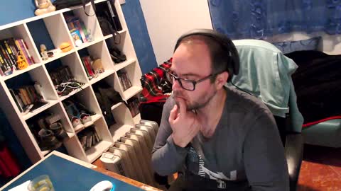 Snapshot of ravingr3d3 chatting on January 2025 10:44:01 PM ravingr3d3 online show from January 2025 10:44:01 PM