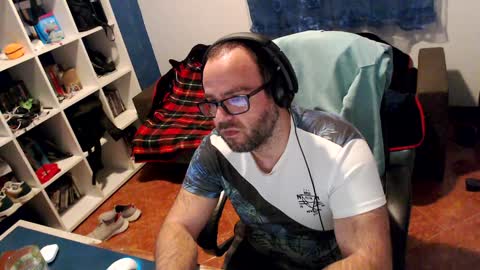 Snapshot of ravingr3d3 chatting on January 2025 11:45:01 PM ravingr3d3 online show from January 2025 11:45:01 PM