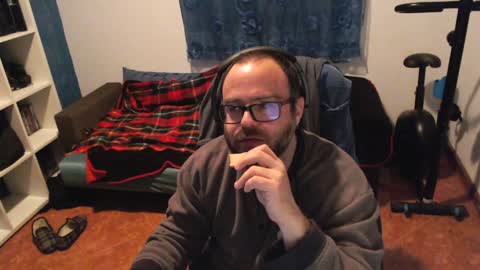 Snapshot of ravingr3d3 chatting on February 2025 01:04:01 AM ravingr3d3 online show from February 2025 01:04:01 AM