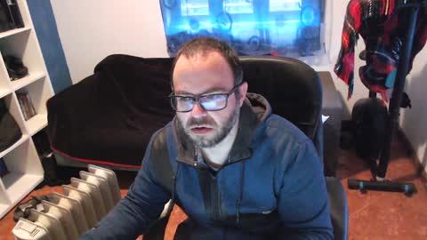Snapshot of ravingr3d3 chatting on February 2025 09:05:02 AM ravingr3d3 online show from February 2025 09:05:02 AM