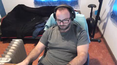 Snapshot of ravingr3d3 chatting on February 2025 03:18:02 PM ravingr3d3 online show from February 2025 03:18:02 PM