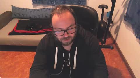 Snapshot of ravingr3d3 chatting on February 2025 12:19:01 AM ravingr3d3 online show from February 2025 12:19:01 AM