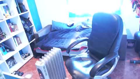 Snapshot of ravingr3d3 chatting on February 2025 12:16:02 PM ravingr3d3 online show from February 2025 12:16:02 PM