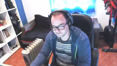 Snapshot of ravingr3d3 chatting on February 2025 12:17:02 PM ravingr3d3 online show from February 2025 12:17:02 PM