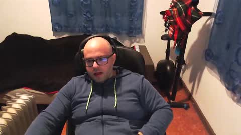 Snapshot of ravingr3d3 chatting on February 2025 09:36:02 PM ravingr3d3 online show from February 2025 09:36:02 PM