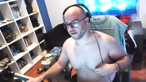 Snapshot of ravingr3d3 chatting on February 2025 03:20:01 PM ravingr3d3 online show from February 2025 03:20:01 PM