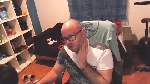 Snapshot of ravingr3d3 chatting on February 2025 12:47:02 AM ravingr3d3 online show from February 2025 12:47:02 AM