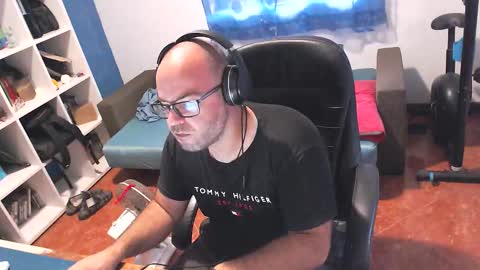 Snapshot of ravingr3d3 chatting on September 2025 08:25:02 AM ravingr3d3 online show from September 2025 08:25:02 AM