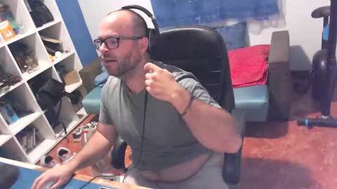 Snapshot of ravingr3d3 chatting on September 2025 09:17:02 PM ravingr3d3 online show from September 2025 09:17:02 PM
