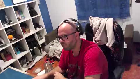 ravingr3d3 online show from October 2025 11:16:02 PM