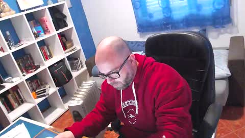 ravingr3d3 online show from March 2026 08:55:02 AM