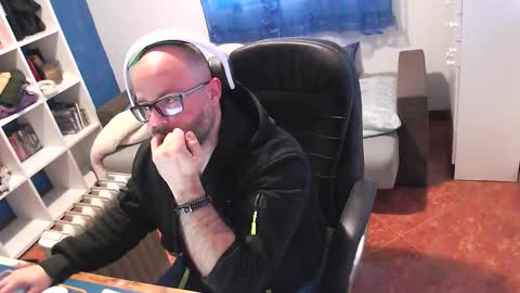 ravingr3d3 online show from March 2026 02:10:02 PM