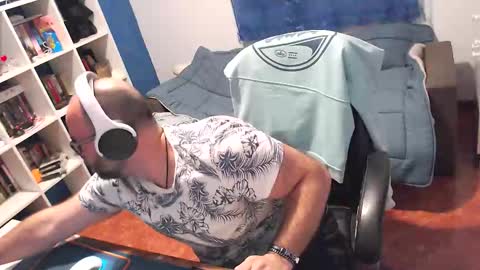 ravingr3d3 online show from March 2026 11:09:01 PM