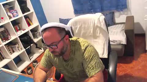 ravingr3d3 online show from July 2026 09:52:02 PM