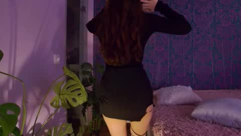 Lillian online show from October 2025 04:18:01 PM