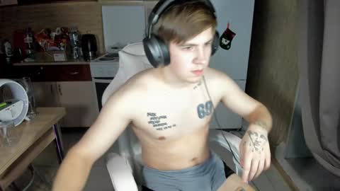 Ray online show from January 2025 08:00:01 PM