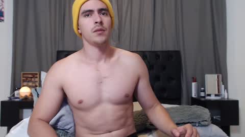 Snapshot of ray_weed chatting on December 2024 12:57:01 AM Ray online show from December 2024 12:57:01 AM
