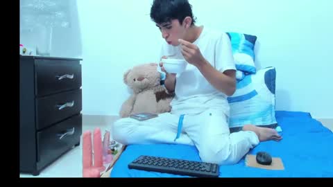 rayan_black online show from January 2025 01:17:01 AM