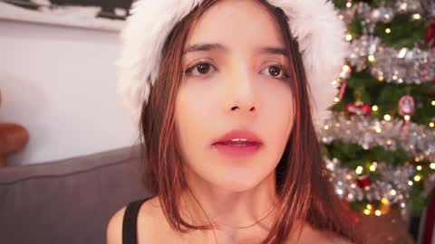 Snapshot of raychell_black chatting on December 2024 06:05:01 PM Raychell Black online show from December 2024 06:05:01 PM