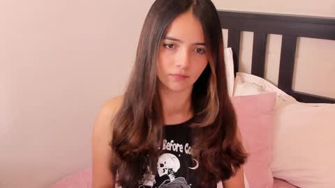 Snapshot of raychell_black chatting on January 2025 10:30:02 PM Raychell Black online show from January 2025 10:30:02 PM