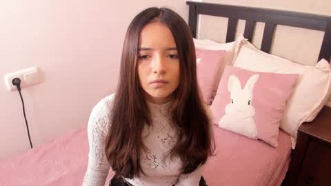 Snapshot of raychell_black chatting on February 2025 03:17:02 PM Raychell Black online show from February 2025 03:17:02 PM