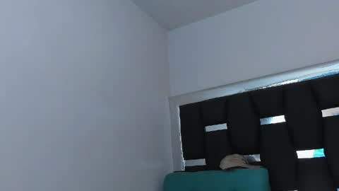 Rayn online show from May 2026 07:52:01 PM
