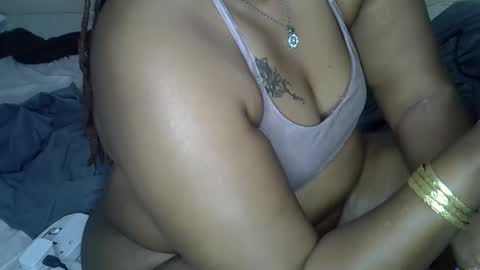 Snapshot of raylee810889 chatting on November 2025 02:00:01 AM raylee810889 online show from November 2025 02:00:01 AM