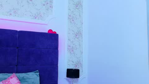 RaysaDrake online show from April 2026 04:40:01 AM