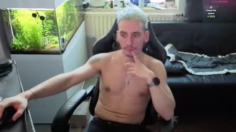 Rayzel online show from January 2026 12:31:02 PM