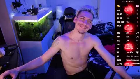 Rayzel online show from February 2026 01:04:01 AM