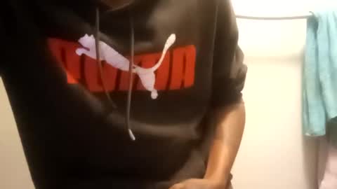 Snapshot of realbornjamaican255 chatting on December 2024 07:04:02 AM RealbornJamaican online show from December 2024 07:04:02 AM