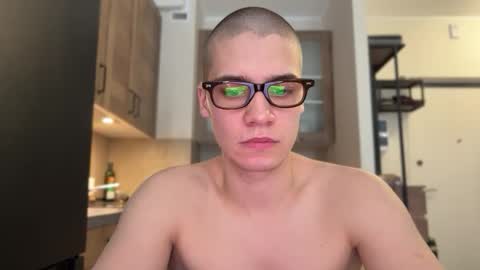 AliceEve online show from April 2026 09:30:01 AM