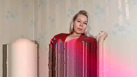 Snapshot of reasonforpassion_ chatting on December 2024 07:14:01 PM Im a little sick. Ill be back soon. online show from December 2024 07:14:01 PM