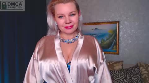 Snapshot of reasonforpassion_ chatting on February 2025 05:46:02 PM Im a little sick. Ill be back soon. online show from February 2025 05:46:02 PM