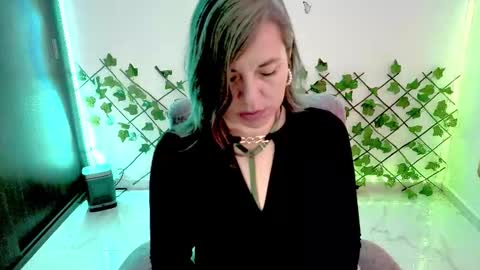 Rebbeca online show from February 2026 01:31:02 PM