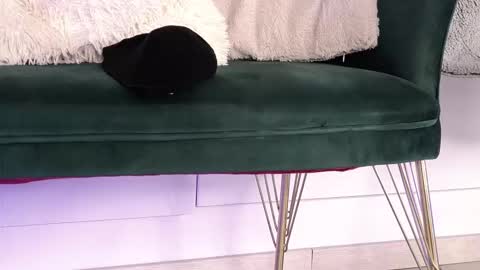 rebbeccaray online show from February 2026 06:50:02 PM