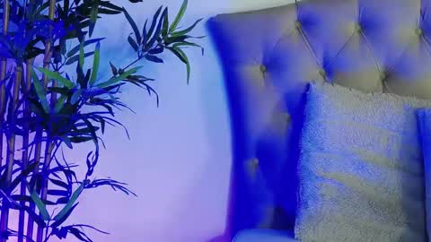 rebbeccaray online show from February 2026 06:46:01 PM