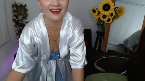 Snapshot of rebeca_milf chatting on July 2026 02:45:02 PM REBECA online show from July 2026 02:45:02 PM