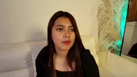 Snapshot of rebeca_williams_ chatting on February 2025 11:05:01 PM Rebeca Williams online show from February 2025 11:05:01 PM