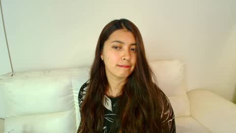 Snapshot of rebeca_williams_ chatting on February 2025 11:42:01 PM Rebeca Williams online show from February 2025 11:42:01 PM