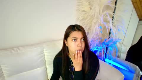 Snapshot of rebeca_williams_ chatting on February 2025 12:19:02 AM Rebeca Williams online show from February 2025 12:19:02 AM